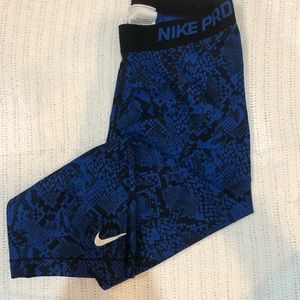 NIKEPRO Blue & Black Snakeskin pattern 1/2 tights